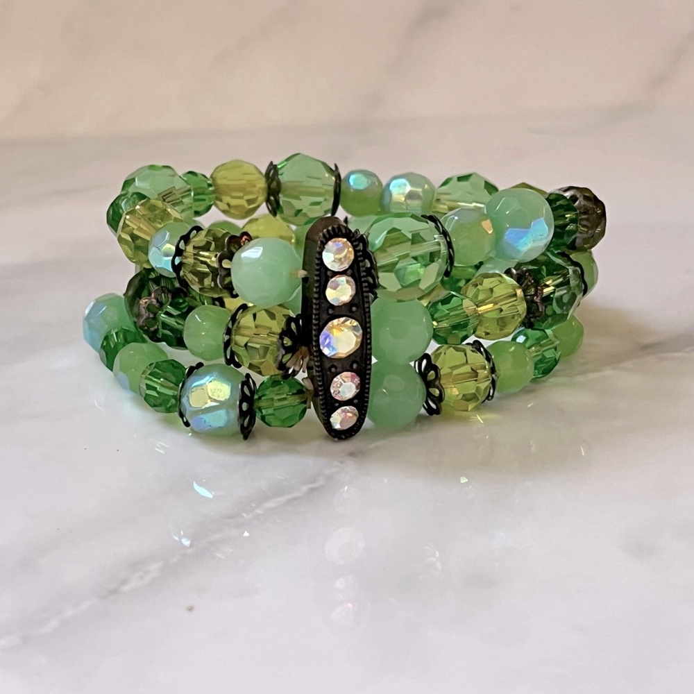 🌸3/$25 Vintage Triple Strand Green Beaded Rhinestone Stretch Bracelet Faceted - Picture 2 of 16